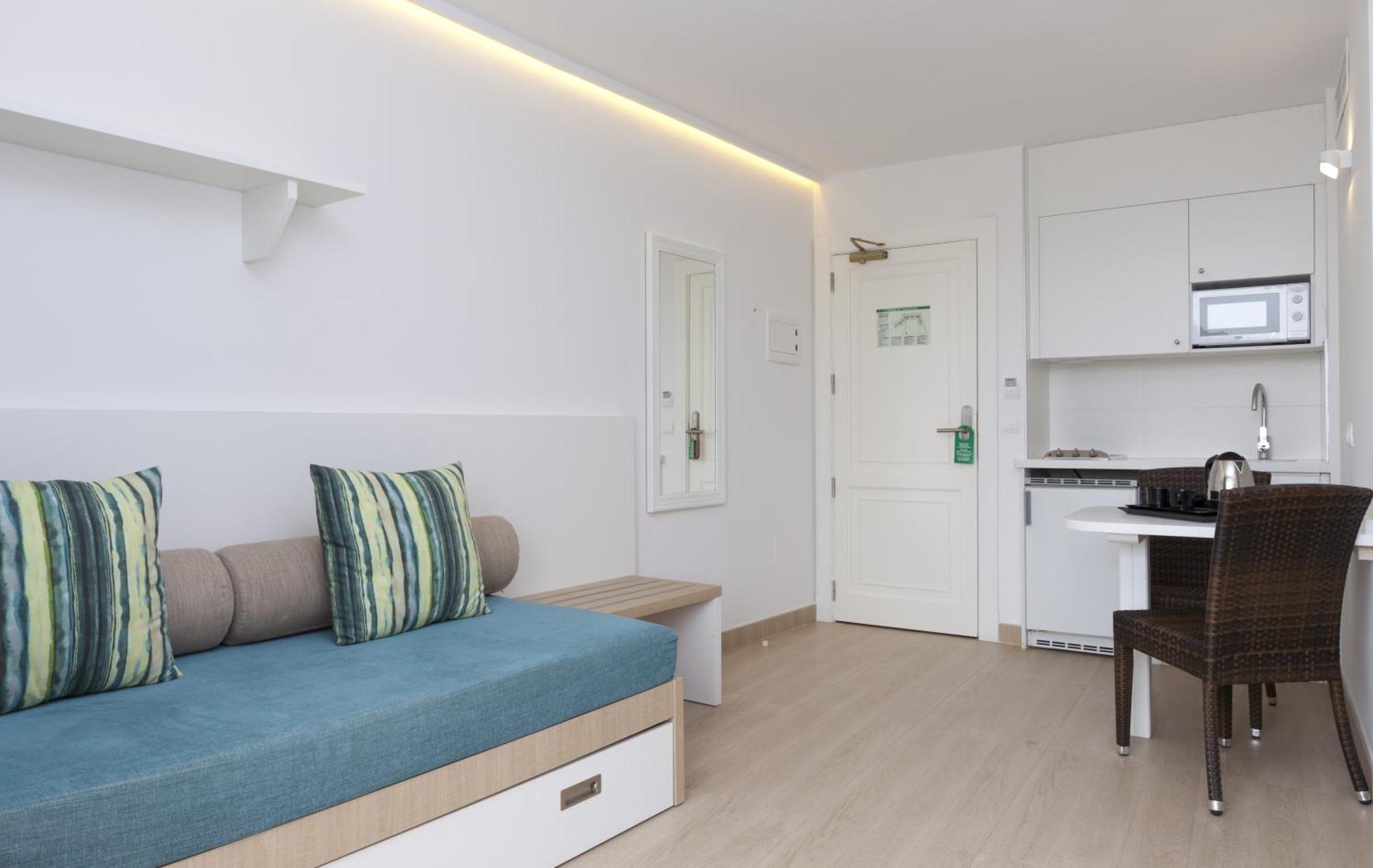 Marvell Club Hotel & Apartments San Antonio  Szoba fotó